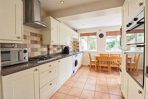 Kitchen/Diner- click for photo gallery